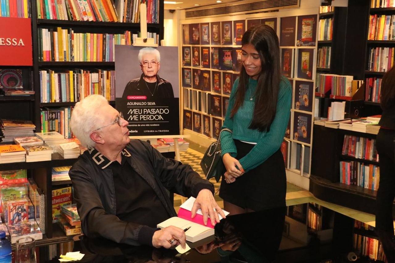Aguinaldo Silva e Helena Strada